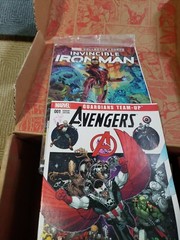 Marvel Collector Corps Avengers Spiderman Pop, 2 Comics, Dorbz