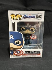 Funko POP! Marvel Avengers Endgame Captain America #573 [with Electrified Mjolni