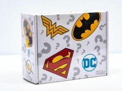FUNKO POP 2016 DC Universe Walmart Exclusive – Mystery Box – Unopened