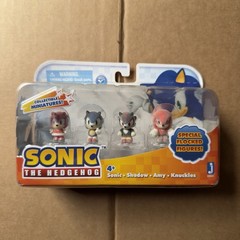 Jazwares Sonic the Hedgehog Flocked Collectible miniatures Sonic Shadow Knuckles