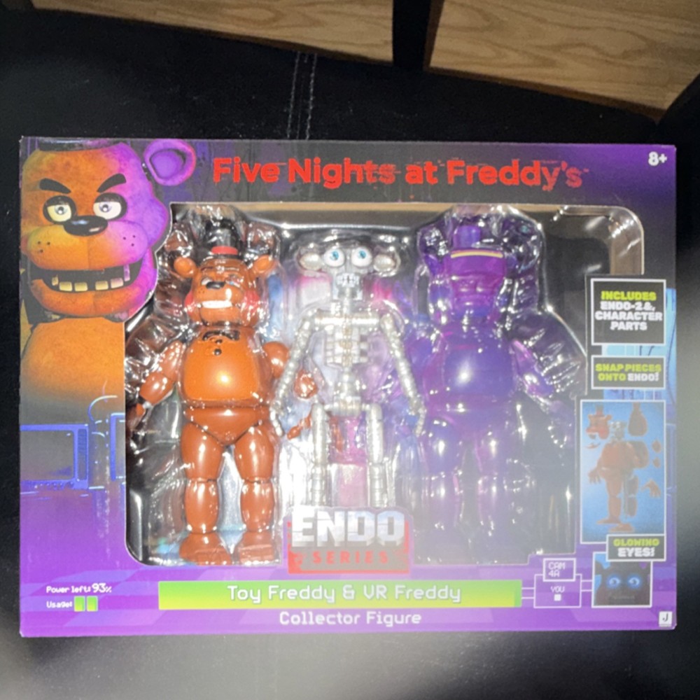 Jazwares FNAF ENDO Series Toy Freddy & VR Freddy 2-Pack Glowing Eyes FNF0117
