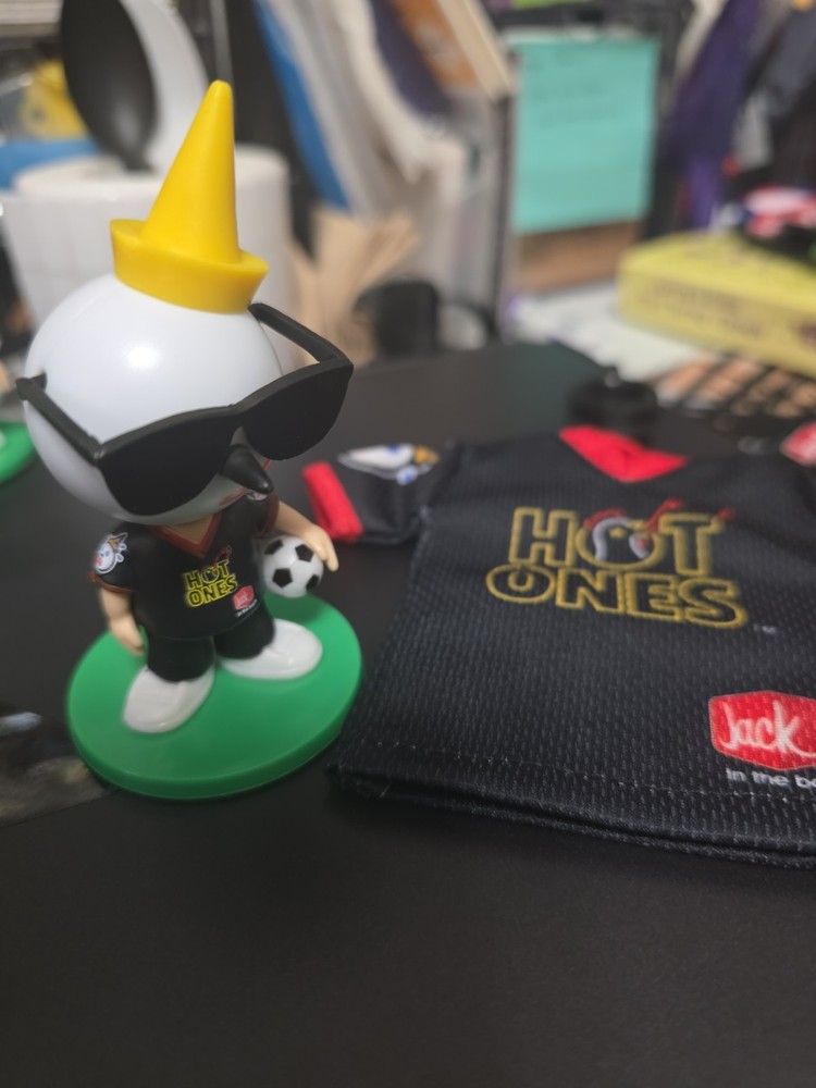 Jack in the Box Bobblehead Black Hot Ones & Jersey Keychain Soccer