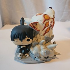 Funko Pop! Chainsaw Man Aki Hayakawa Moment #1972 W/Barcode Original Box