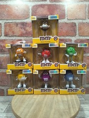 Jada Metalfigs M&M’s 7 Character Set Orange Yellow Green Red Blue Purple Brown
