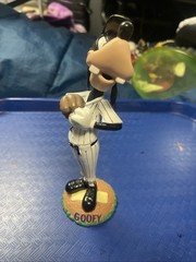 Disney Goofy On The Mound New York Yankees Bobblehead MLB – Home Jersey