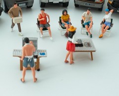 TG 1:64 Painted Figure Model Miniature Resin Diorama Outdoor Barbecue Set