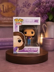 Funko Pop! Gilmore Girls Lorelai Gilmore #402 Vaulted Retired Rare TV Collectibl