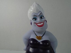 DISNEY’S THE LITTLE MERMAID–8″ URSULA FIGURE (LOOK)