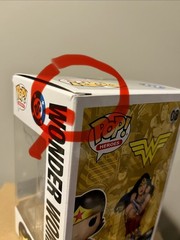 Funko Pop! Mystery DC Wonder Woman Metallic #08 LE 500 NYCC 2025 – Box Damage