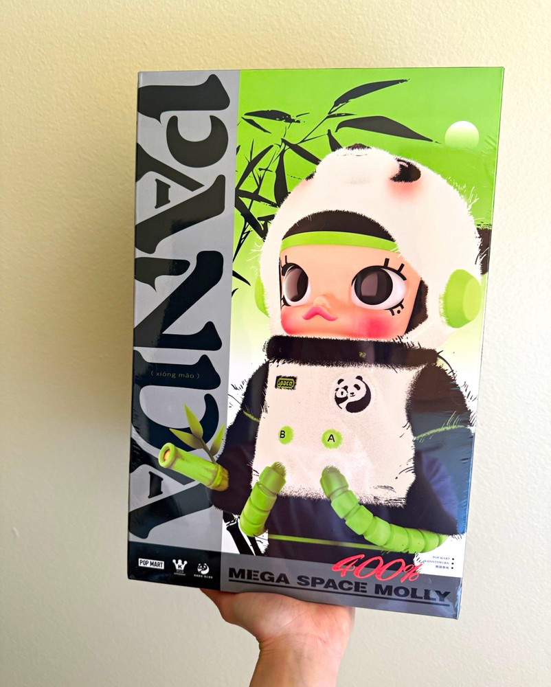 POP MART MEGA SPACE MOLLY 400% Panda – Authentic – New
