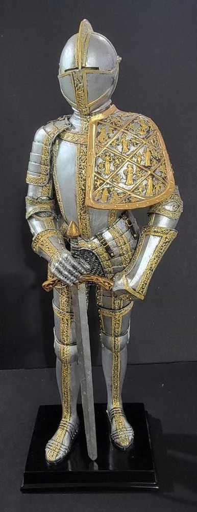 MYTHS & LEGENDS SUMMIT COLLECTION FRENCH KNIGHT WITH SWORD #6013