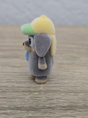 NEW Bluey Fuzzies Series 1 SNICKERS 08 Flocked 1.75″ Minifigure