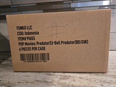 FUNKO POP – MOVIES / AVP / BULL PREDATOR 1999 GITD – Sealed Case